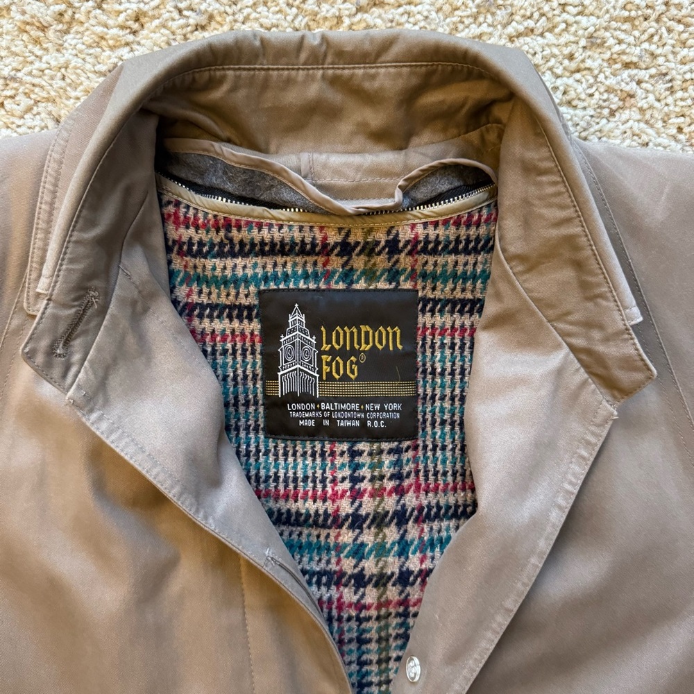 London Fog Men's Single Breasted Vintage Trench Coat Tan Plaid Lining Size Large